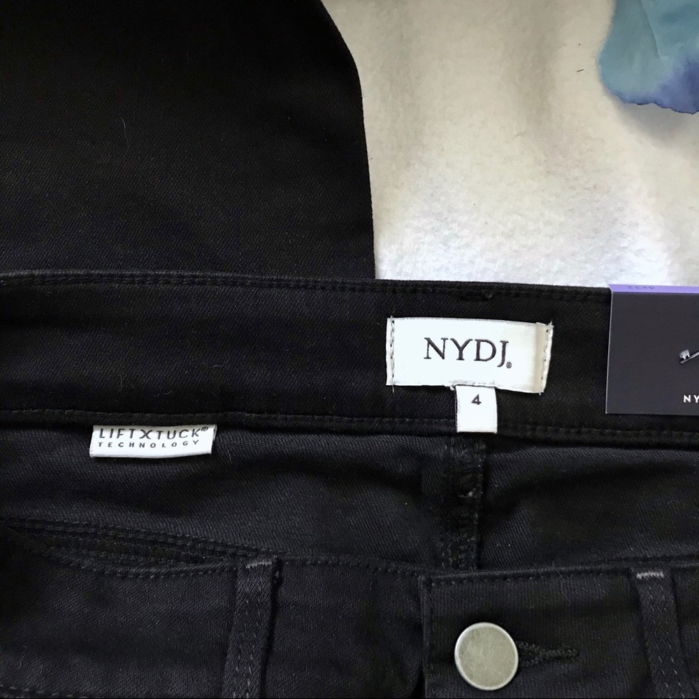 NYDJ NWT Black Marilyn Straight Leg Jeans Women Size 4 - Picture 8 of 10